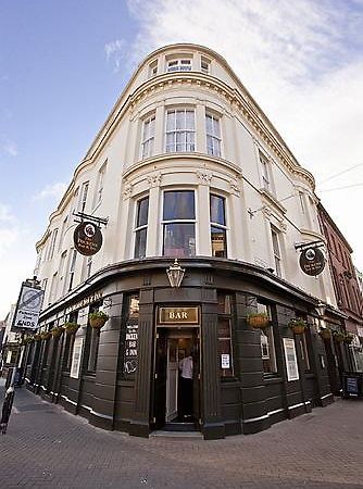 سكرابورو The Dickens Bar & Inn المظهر الخارجي الصورة