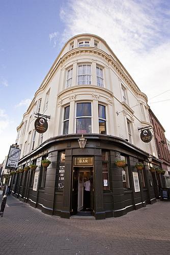 سكرابورو The Dickens Bar & Inn المظهر الخارجي الصورة